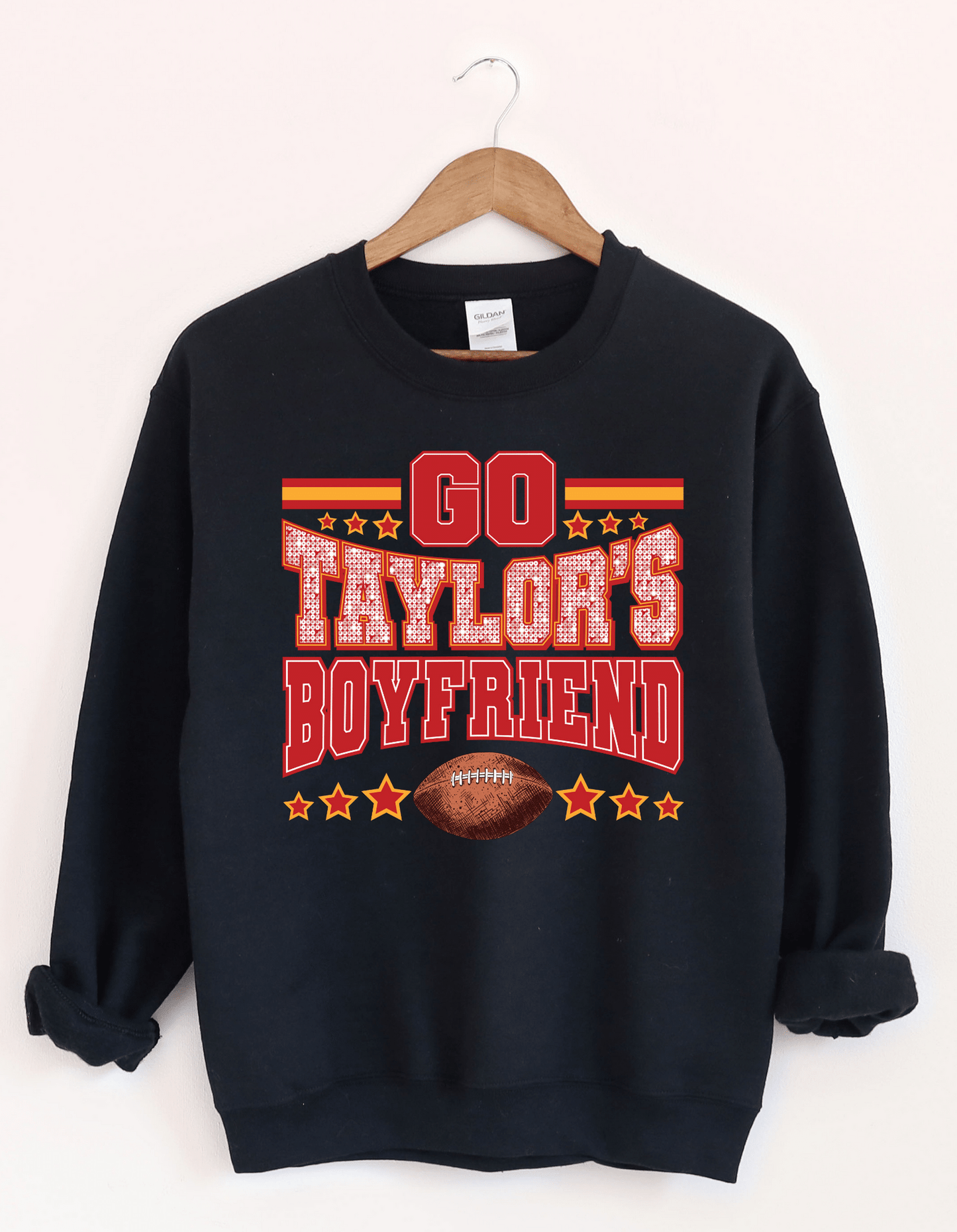 GO TAYLOR'S BOYFRIEND